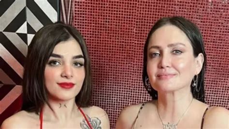 karely y celia lora|Celia Lora y Karely Ruiz hicieron lo impensable en Instagram。